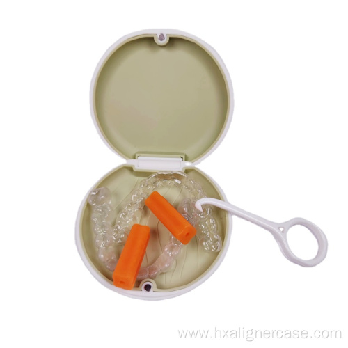 Dental Retainer Case With Magnetic Silicone Liner Pads